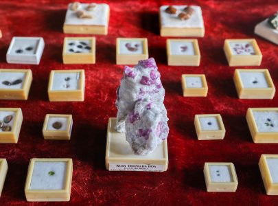 Bảo Tàng Trưng Bày Đá Quý Việt Nam